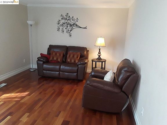 3rd image of 3313 Bluejay Dr