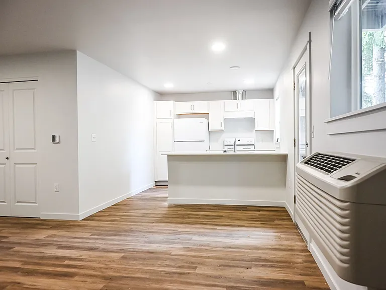 Harrison Village Apartments — Photo 101