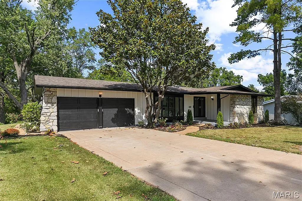 4 bed, 2754 sqft, $3,900 — Photo 1