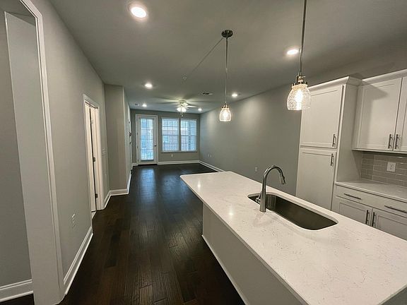 2nd image of 4000 Shadow Green Dr #4102
