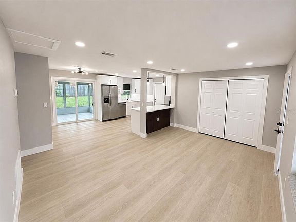 3rd image of 14565 SW 35th Terrace Rd