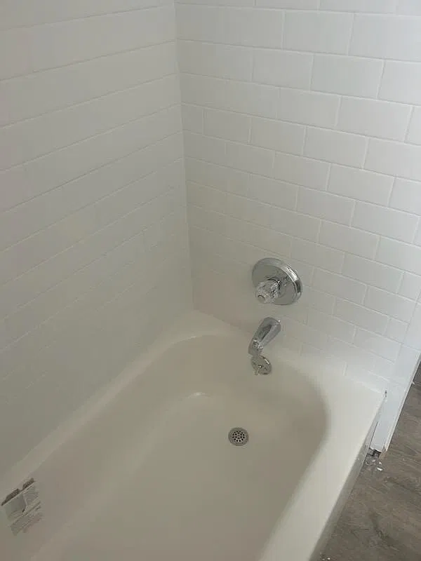 2 bed, 832 sqft, $1,000 — Photo 3