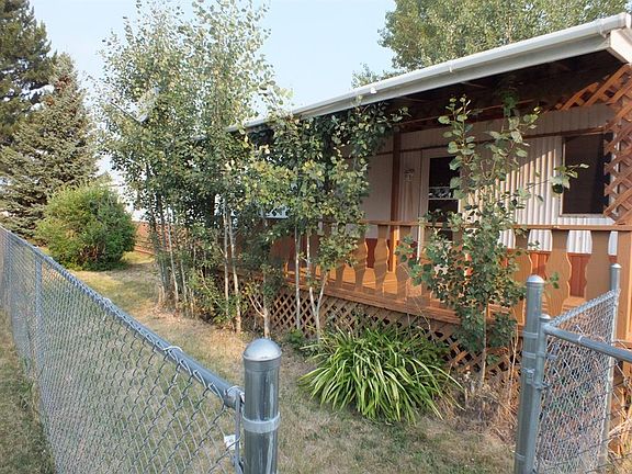 2nd image of 102 Bedivere Blvd