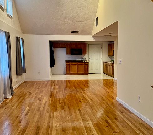 4th image of 38-42 N Main St #2R