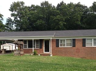 151 Burgundy Rd, Mount Airy, NC 27030