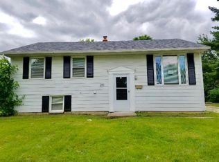 285 Samuel Paynter Dr, Dover, DE 19904