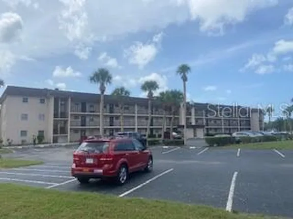 102 Capri Isles Blvd 110, Venice, FL 34292