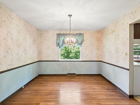 5th image of 1285 Noe Bixby Rd