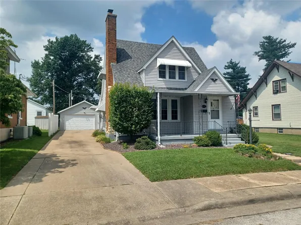 220 Poplar St, Perryville, MO 63775