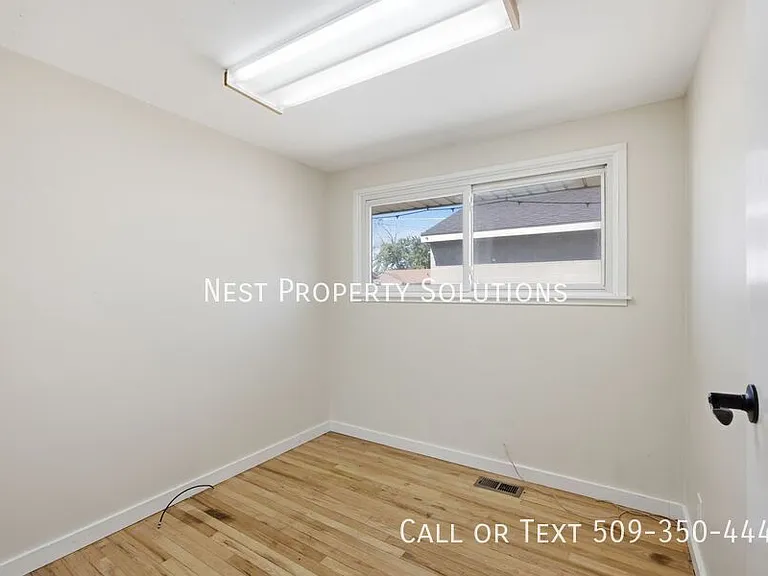 171 G St SE — Photo 15