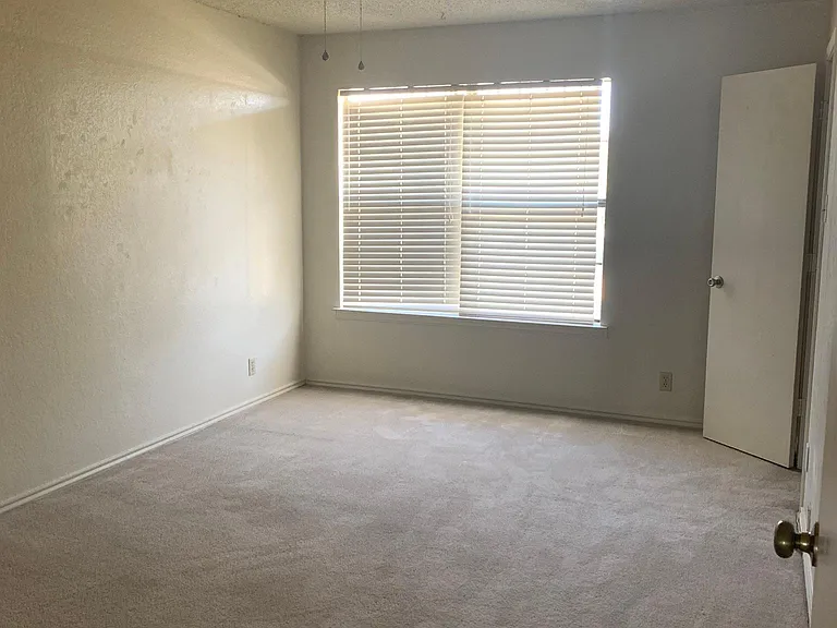 605 Meadow View Ct #1 — Photo 10