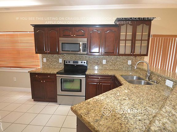 4th image of 15270 SW 46th Ct