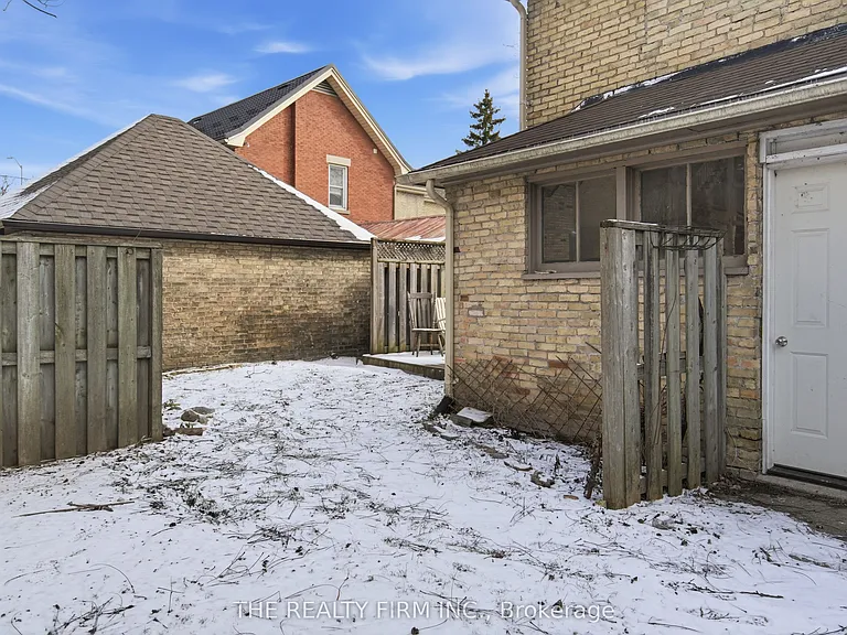 22 Victor St #2 — Photo 18