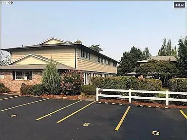 2 bed, 1.5 bath, 900 sqft, $1,725 — Photo 4