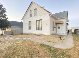 6040 Binney St, Omaha, NE 68104