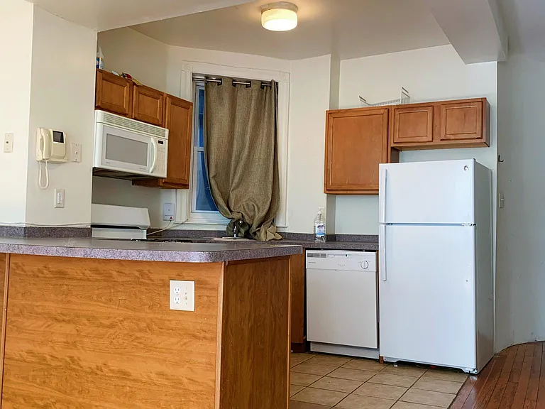 4229 Osage Ave #2 — Photo 1