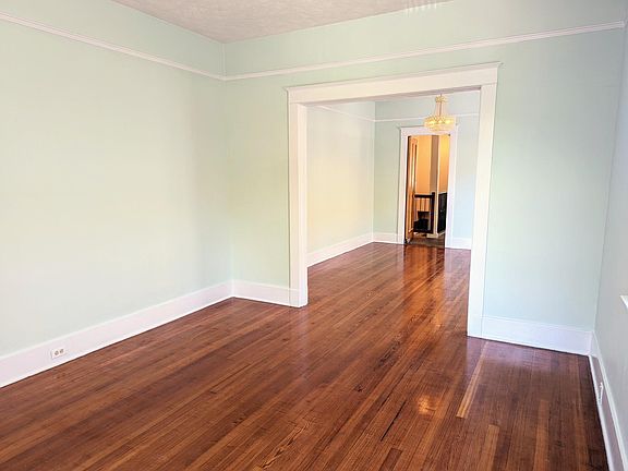 2nd image of 955 Wilson Dr