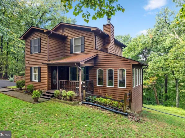 24 Red Bud Ln, Front Royal, VA 22630