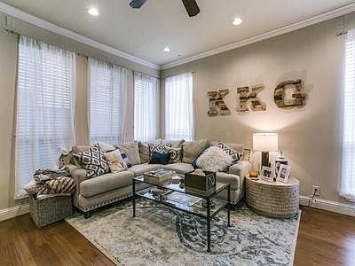 Big and Beautiful living area.