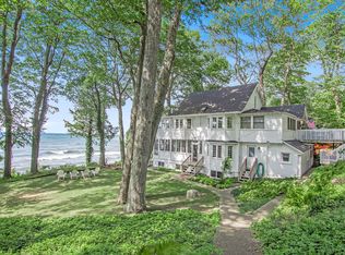 130 Lakeshore Dr, Douglas, MI 49406