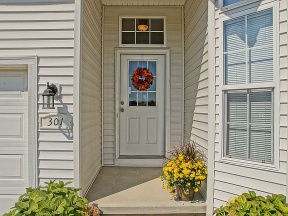 2nd image of 301 Nautical Way #10