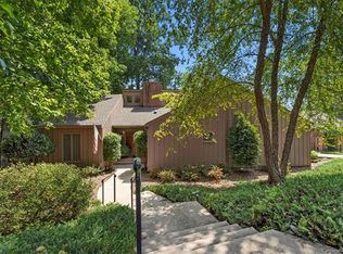 40 Honeysuckle Ct, Clover, SC 29710