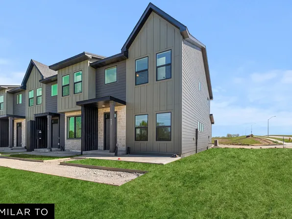 915 Percheeron Ln, Norwalk, IA 50211