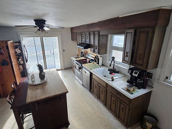 3rd image of 82 Porter Street