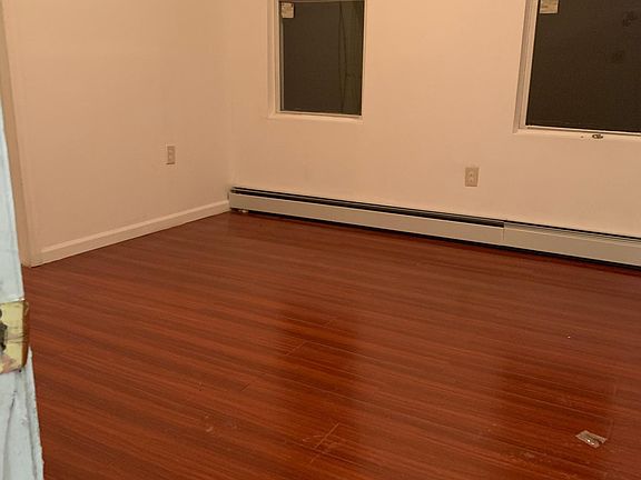 2nd image of 117 Tremont Ave #2R