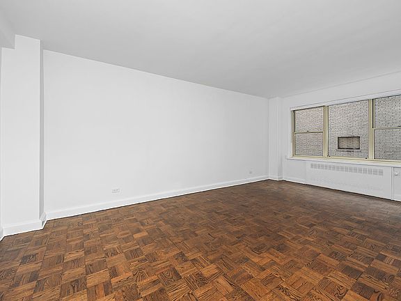3rd image of 40 Park Ave APT 2K