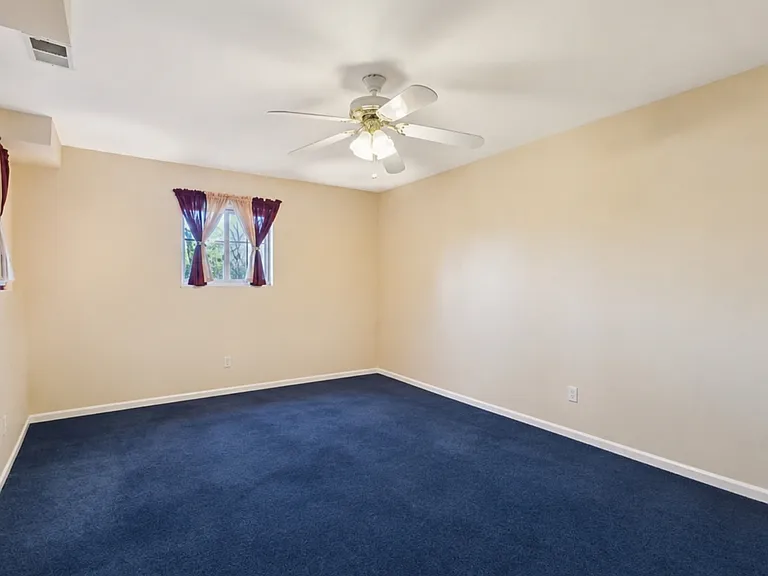 15 Ryan Lane Lincoln Park — Photo 22