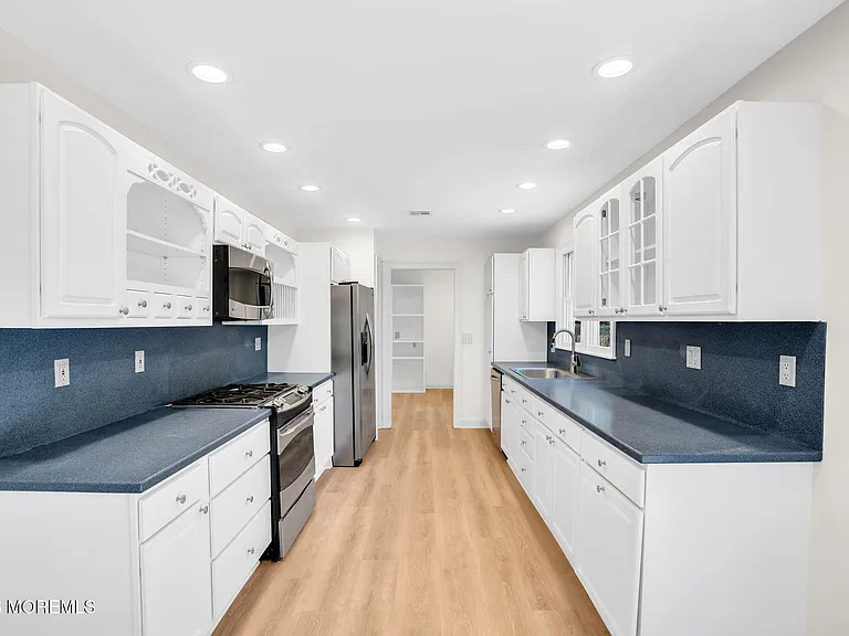 12 Market St — Photo 8