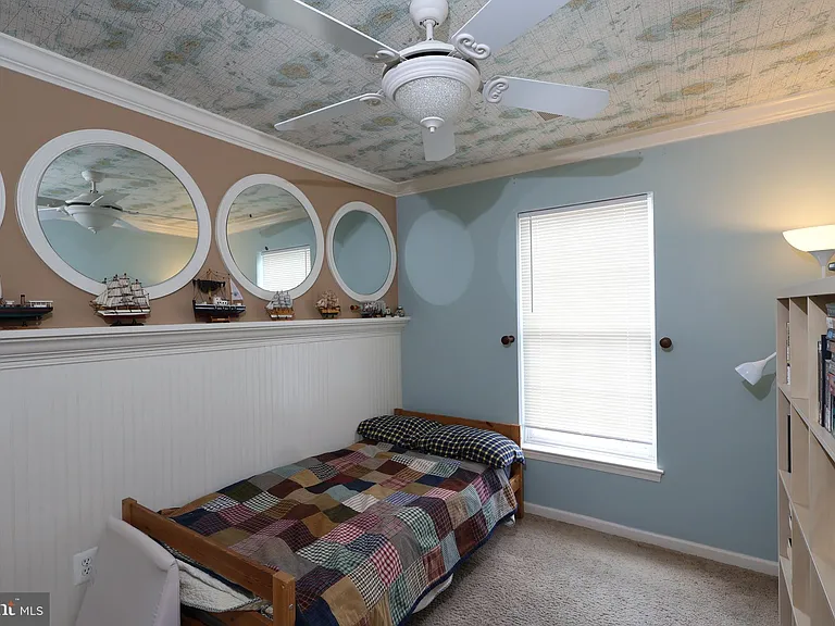 701 Monroe Point Dr — Photo 7