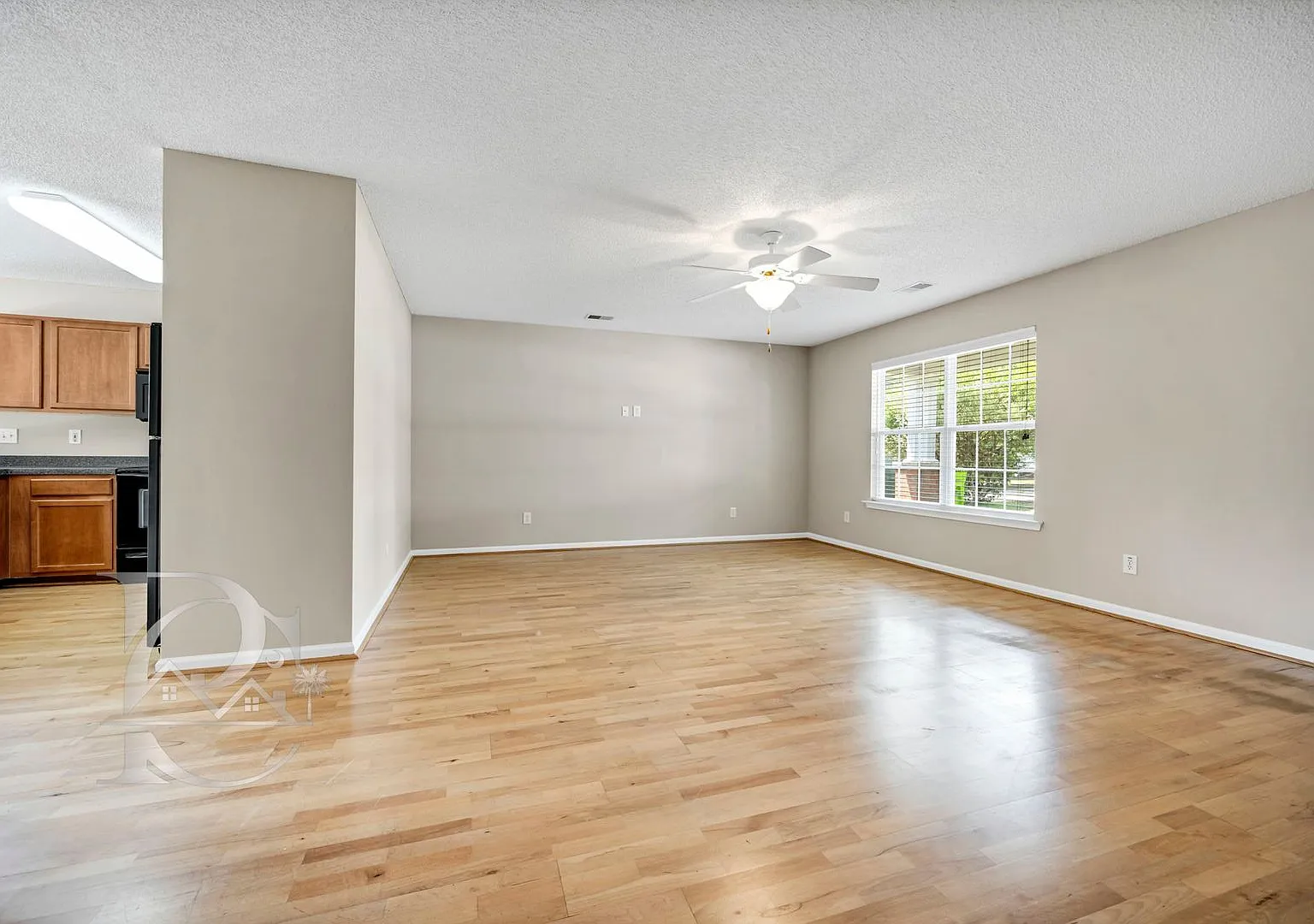 Foxport In Ballentine - Chapin Area! — Photo 4