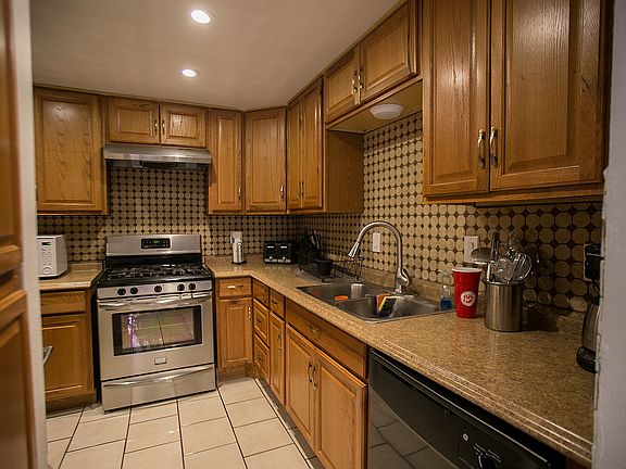 5th image of 1165 W Princeton St Unit B