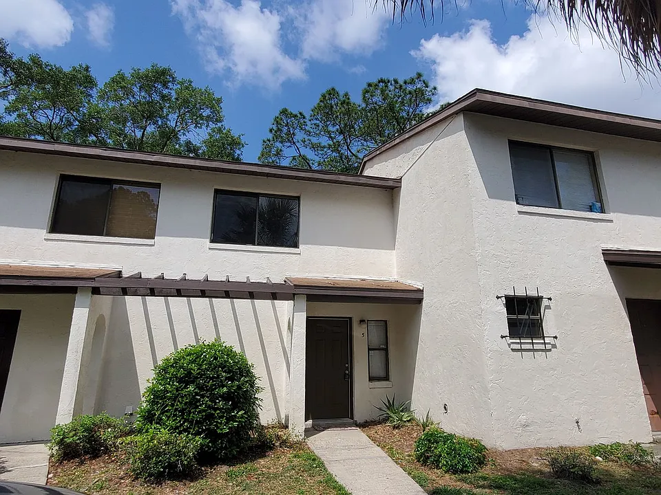 2635 SW 35th Pl #1505