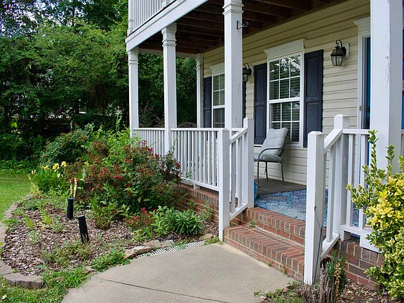 3rd image of 31 Pipestove Ct