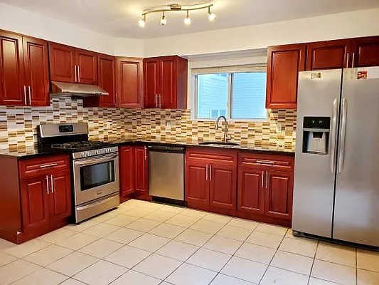 Rented by Brooklyn Property Group LLC | media 19