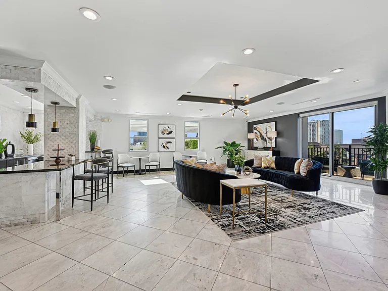 Dominion Post Oak — Photo 17