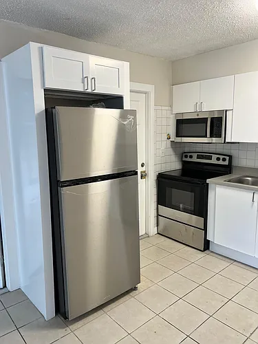 1800 NW 4th Ave Photo 1