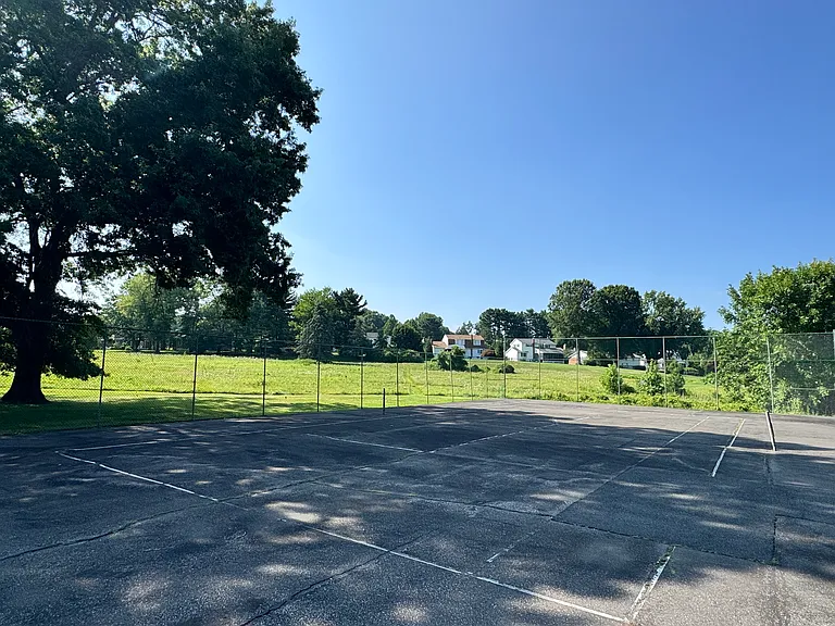 Tennis court