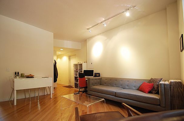 1st image of 214 E 11th St APT 1B