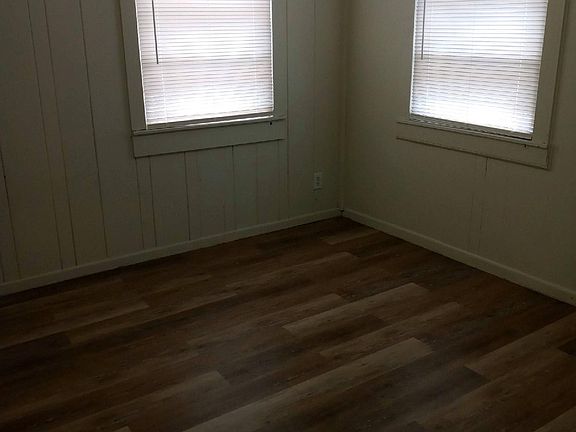 5th image of 5114 8th Ave S
