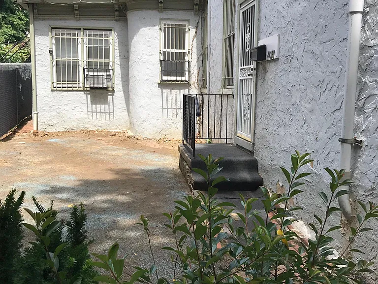 4101 Chester Ave #3 — Photo 77