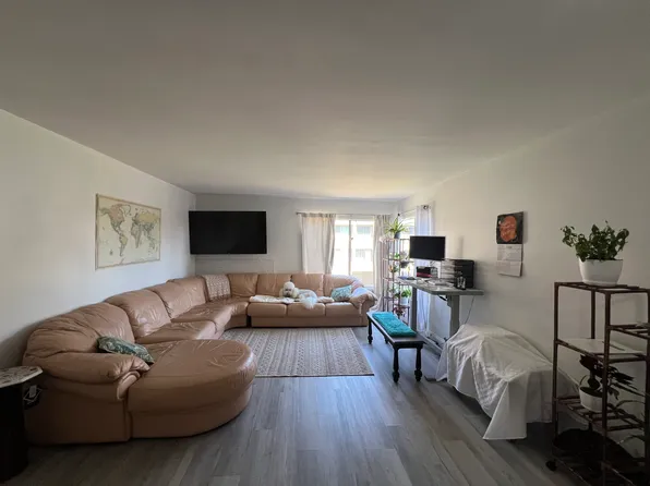 10225 Caminito Cuervo, San Diego, CA