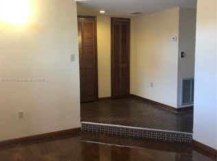 3289 SW 25th St, Miami, FL 33133