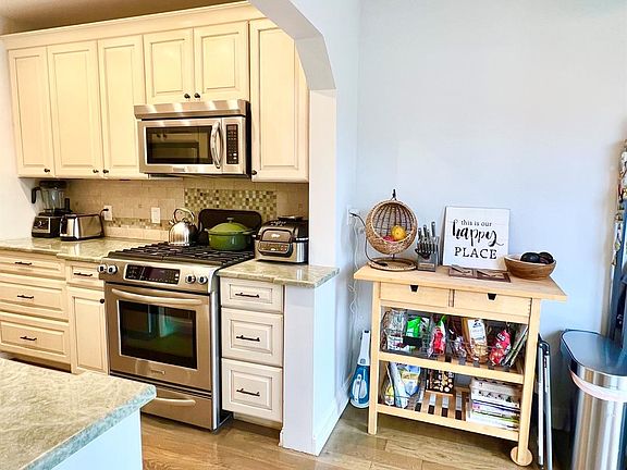 3rd image of 104 S Village Avenue #1H