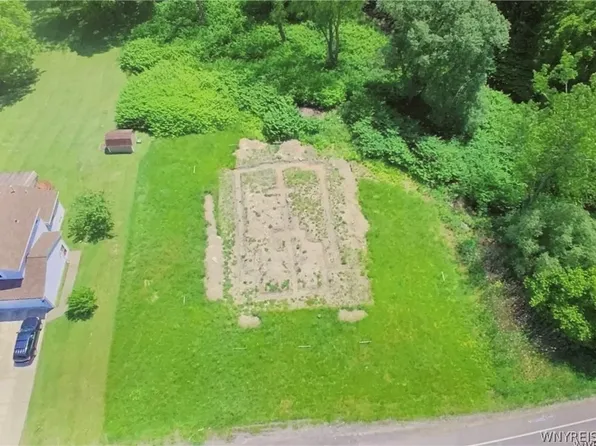 115 Cayuga Creek Rd #1, Buffalo, NY 14227