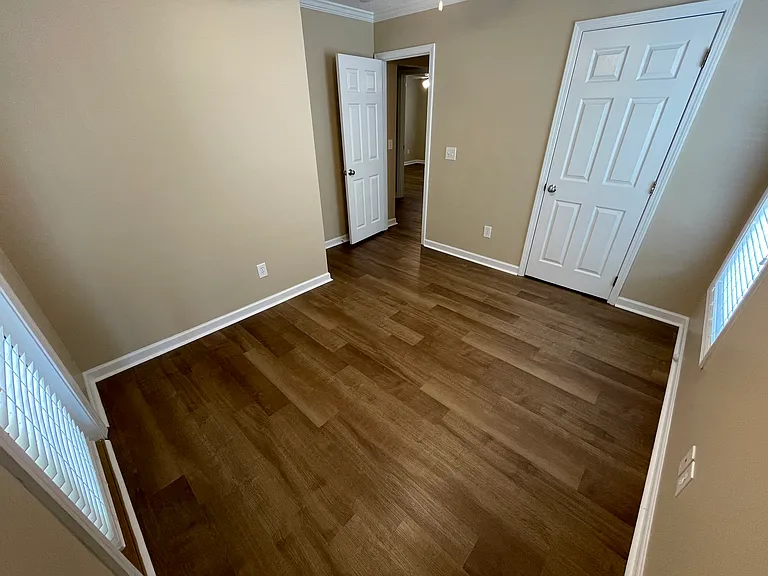 919 Annalue Dr #7 — Photo 24