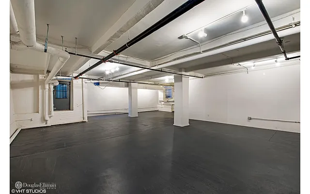 Sold by Douglas Elliman | media 15